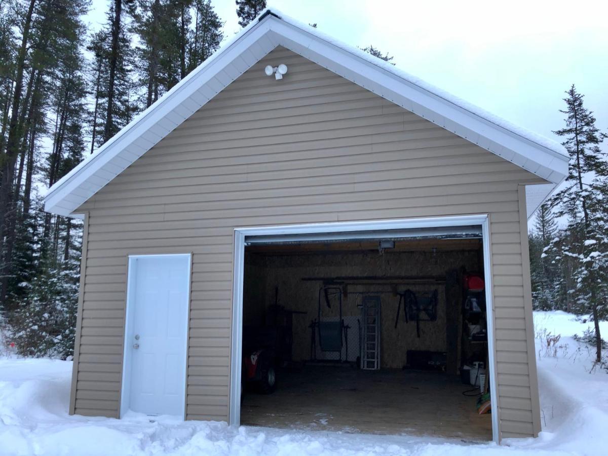 Le Chalet De Claude, Au Pied Des Monts-Valin Saint-David-de-Falardeau Kültér fotó